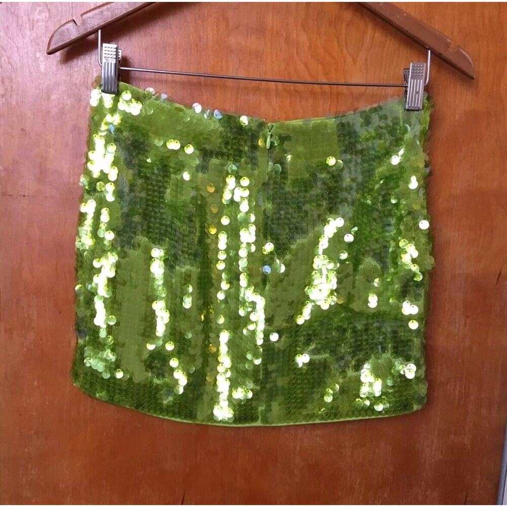 H&M Metaverse Green Sequin Mini Skirt Size 2 Euro 34 Studio Neon Lime